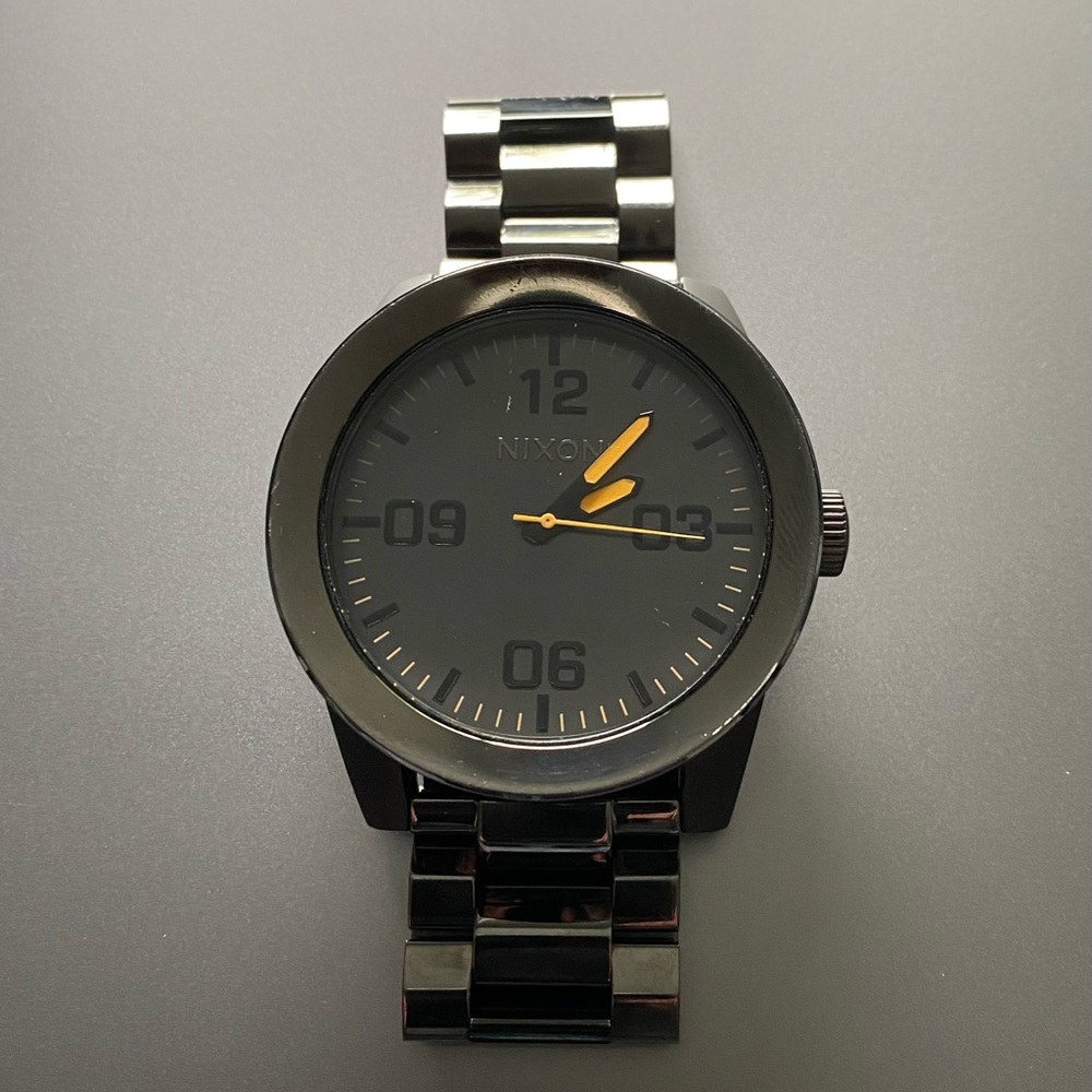 Nixon the corporal ss watch